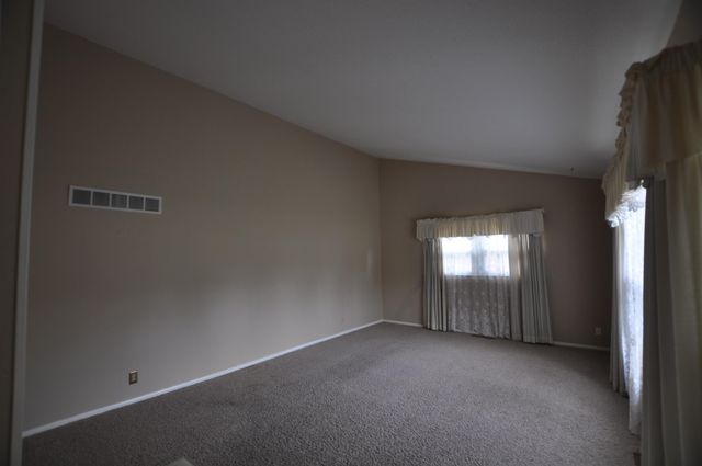 5925 Memphis, Wichita, KS 67220