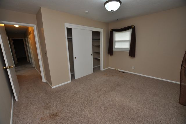 5925 Memphis, Wichita, KS 67220