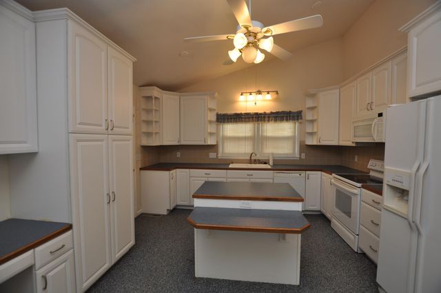 5925 Memphis, Wichita, KS 67220