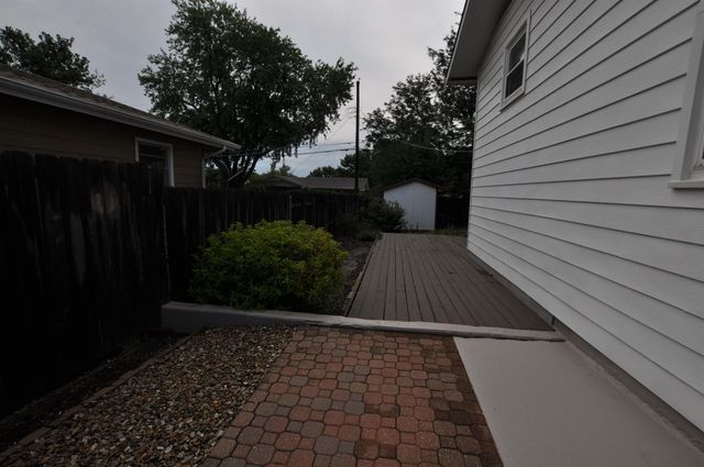 5925 Memphis, Wichita, KS 67220