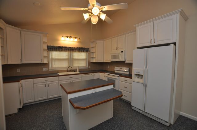 5925 Memphis, Wichita, KS 67220