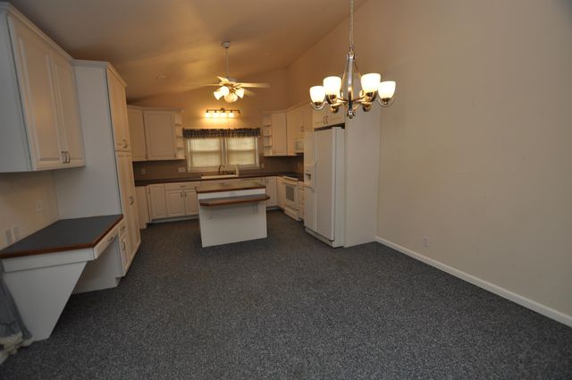 5925 Memphis, Wichita, KS 67220