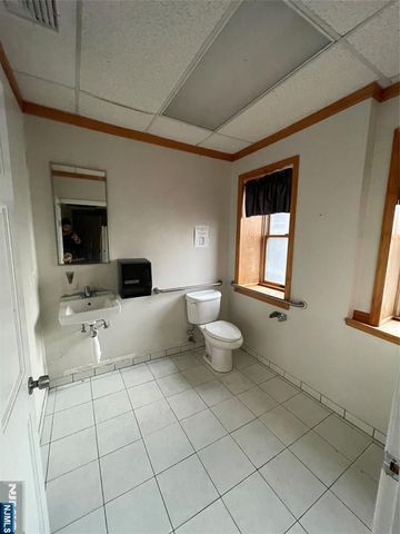 112 Washington Avenue, Bergenfield, NJ 07621