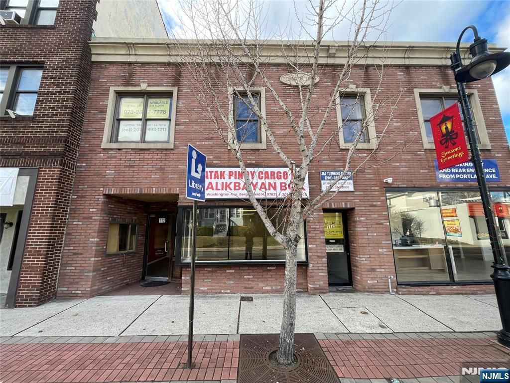 112 Washington Avenue, Bergenfield, NJ 07621