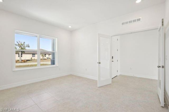 1946 NE 15th ST, Cape Coral, FL 33909