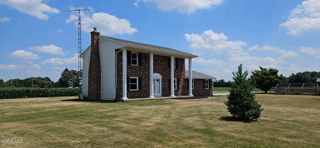 6974 County Road V3, Liberty Center, OH 43532