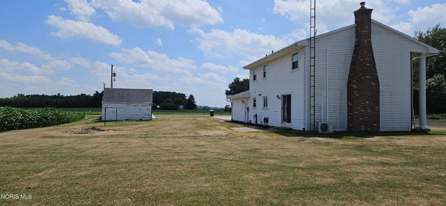 6974 County Road V3, Liberty Center, OH 43532