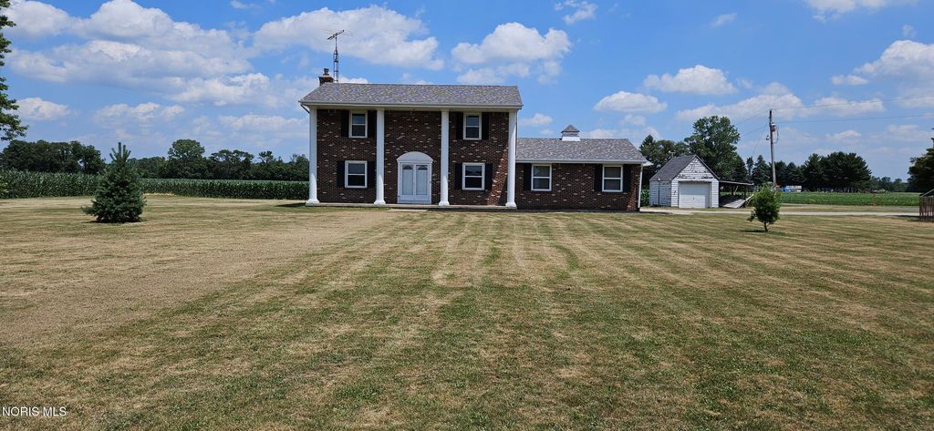 6974 County Road V3, Liberty Center, OH 43532