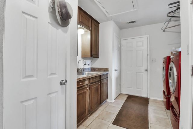 1414 British Boulevard, Grand Prairie, TX 75050