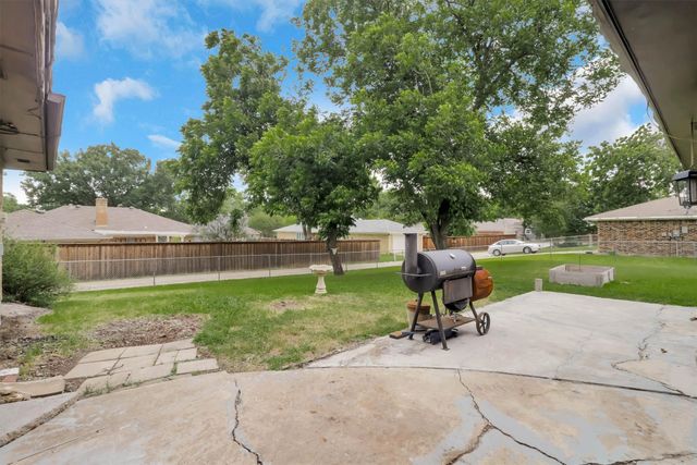 1414 British Boulevard, Grand Prairie, TX 75050