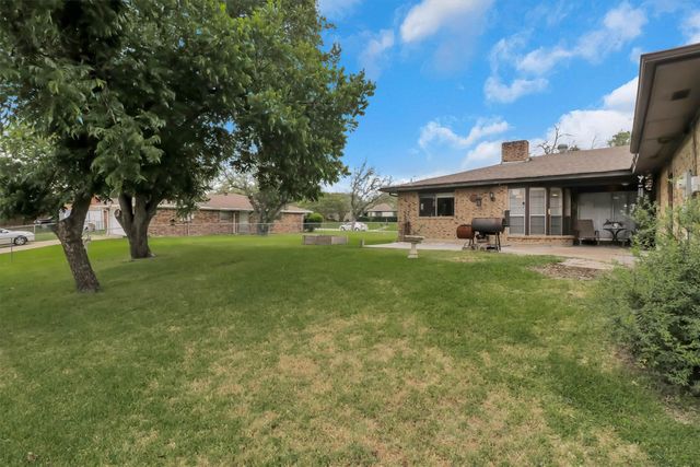 1414 British Boulevard, Grand Prairie, TX 75050