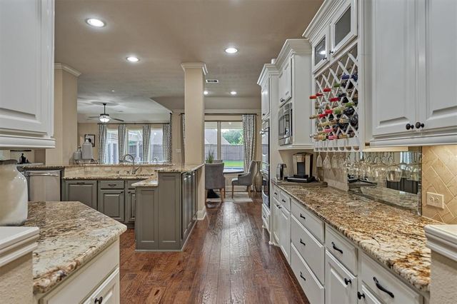 21514 Fairhaven Creek Drive, Cypress, TX 77433