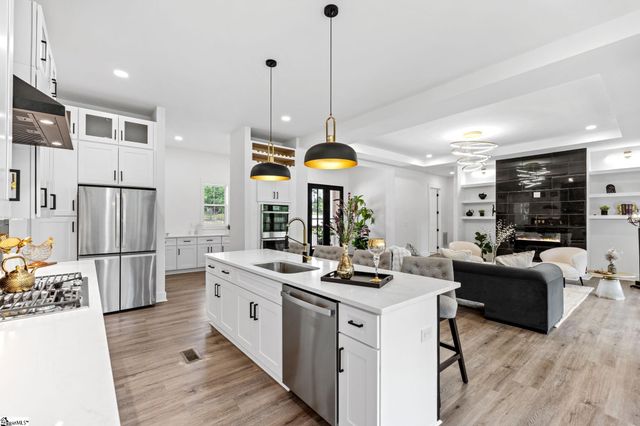 100 Pinelands Place, Travelers Rest, SC 29690