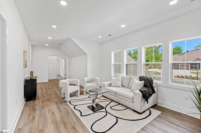 100 Pinelands Place, Travelers Rest, SC 29690