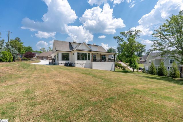 100 Pinelands Place, Travelers Rest, SC 29690