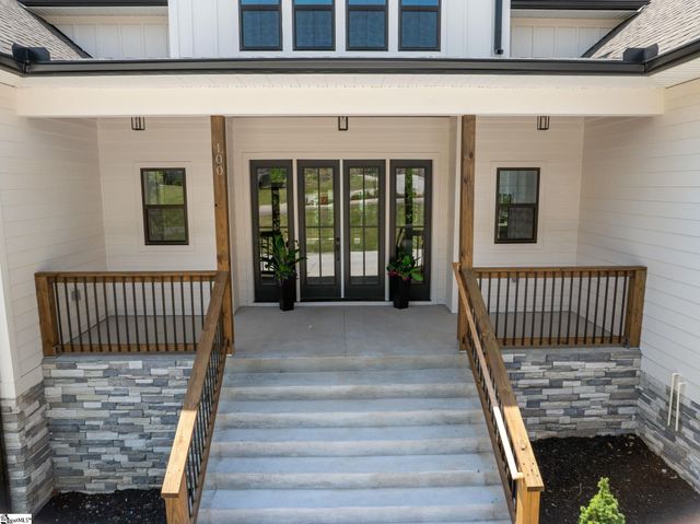 100 Pinelands Place, Travelers Rest, SC 29690