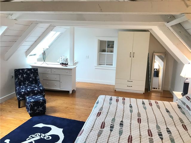 28 Broadway A, Newport, RI 02840