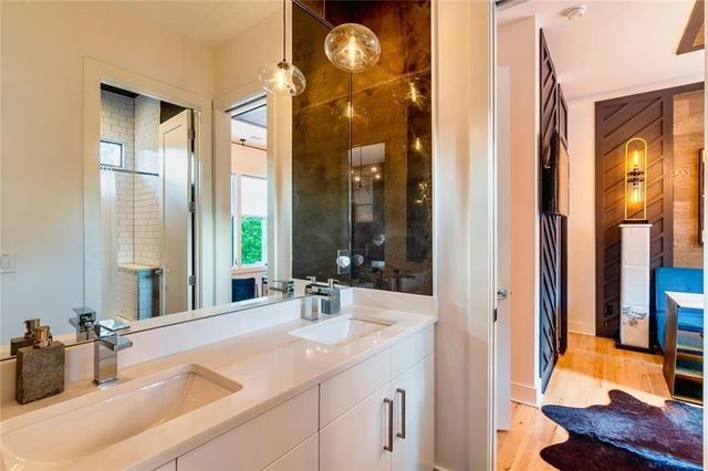 669 East Avenue NE B, Atlanta, GA 30312