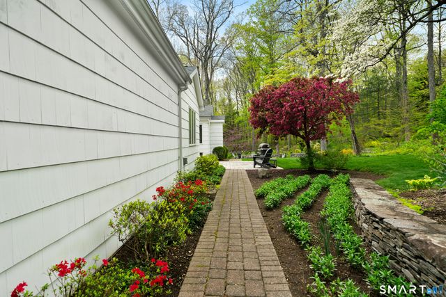 23 Norton Road, Easton, CT 06612