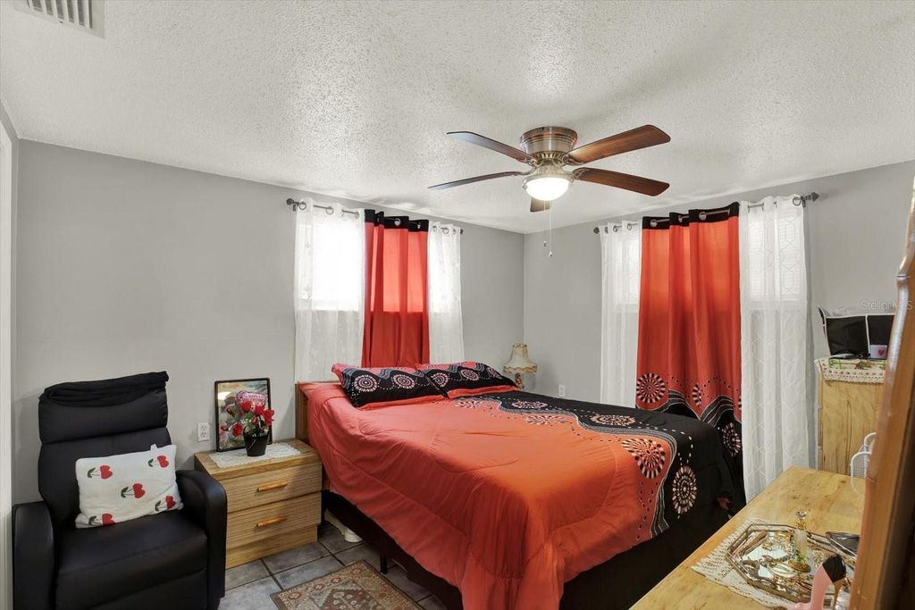 Image 12 of property listing at 5609 QUIST DRIVE, Port Richey, FL 34668