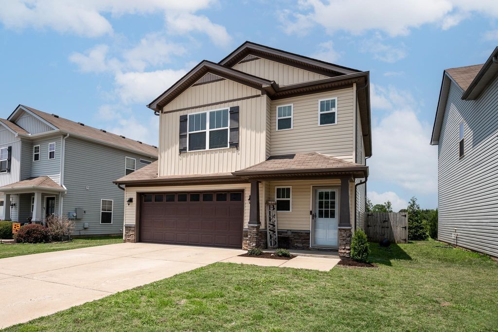 1825 Warmingfield Dr, Murfreesboro, TN 37127