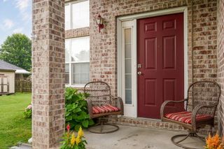 801 South Creekwood Court, Nixa, MO 65714