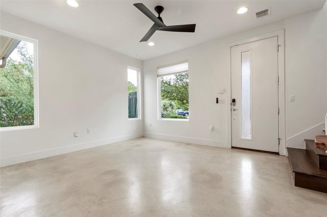 1145 Shady LN 1A, Austin, TX 78721