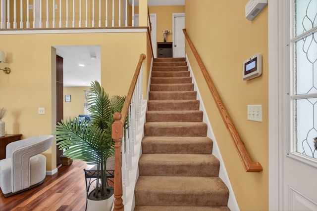 16A Burghardt St, Worcester, MA 01604