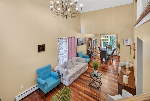 16A Burghardt St, Worcester, MA 01604