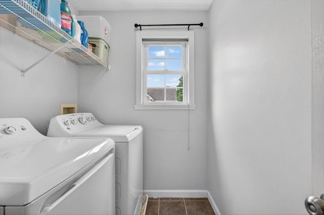 16A Burghardt St, Worcester, MA 01604