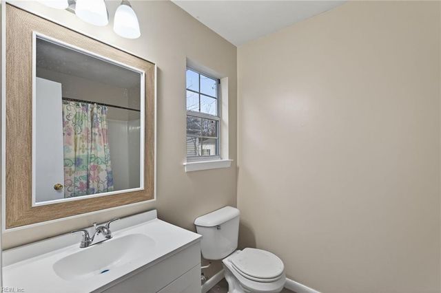 137 Kristen LN, Suffolk, VA 23434