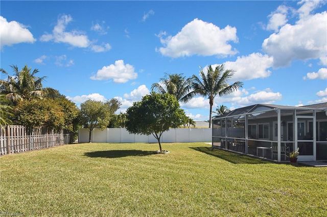 1319 SE 33rd TER, Cape Coral, FL 33904