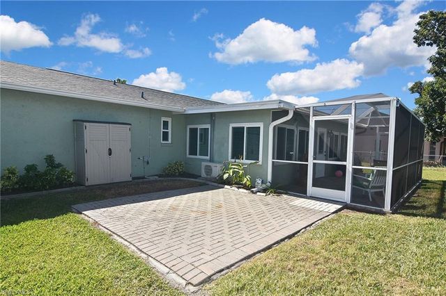 1319 SE 33rd TER, Cape Coral, FL 33904