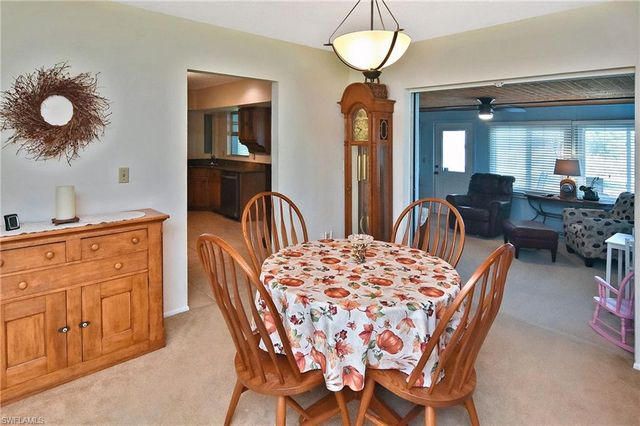 1319 SE 33rd TER, Cape Coral, FL 33904