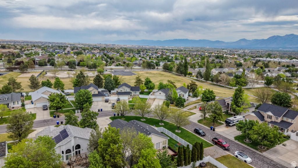 Image 41 of property listing at 5949 W FRAGRANT LN, Herriman, UT 84096