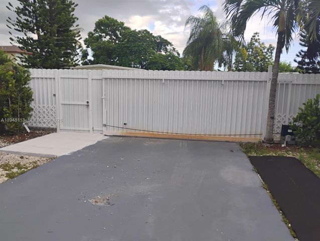 14441 SW 291st St 2, Homestead, FL 33033