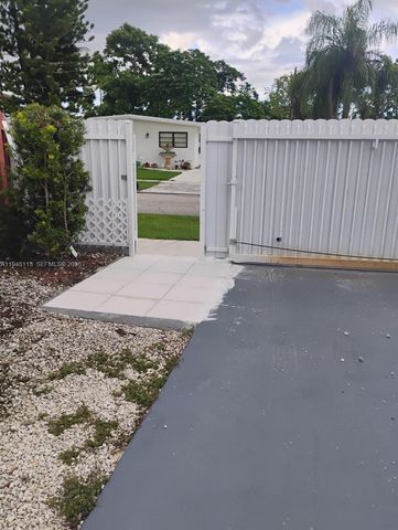 14441 SW 291st St 2, Homestead, FL 33033