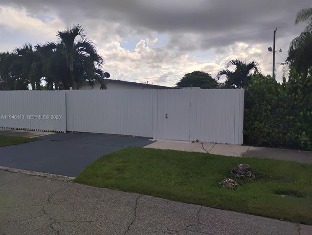 14441 SW 291st St 2, Homestead, FL 33033