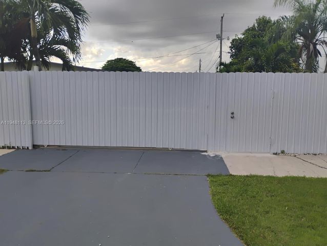 14441 SW 291st St 2, Homestead, FL 33033