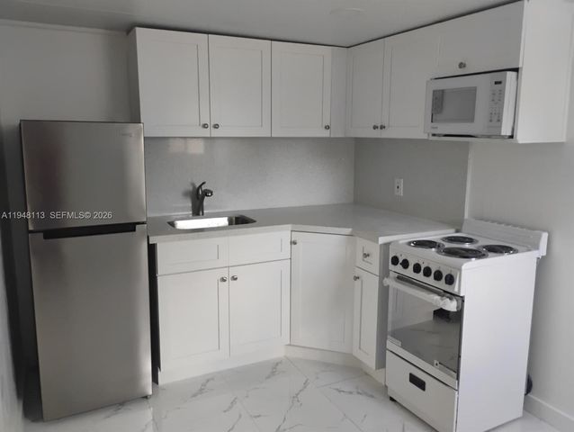 14441 SW 291st St 2, Homestead, FL 33033