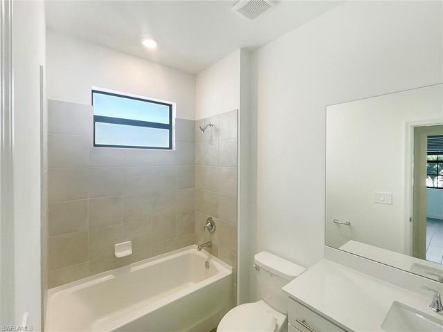 18347 Ridgeline DR, Estero, FL 33928