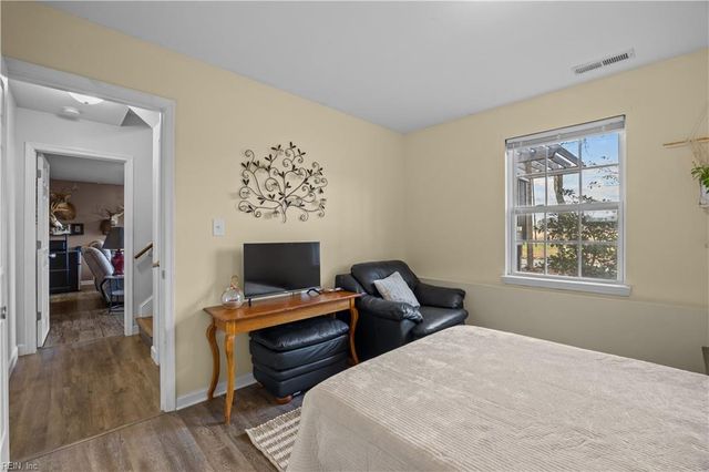 5134 Hortense LN, Cape Charles, VA 23310