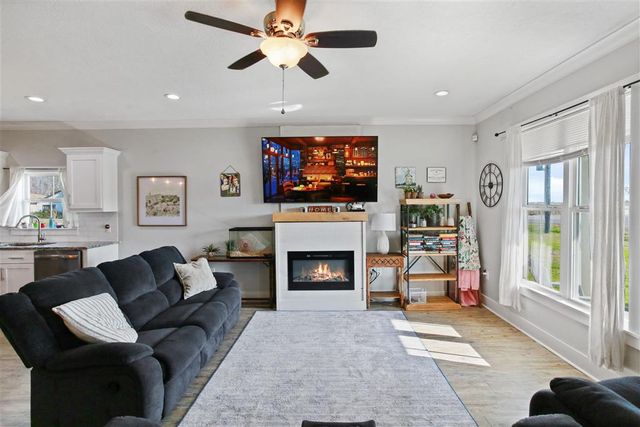 412 Derouen Street, Welsh, LA 70591