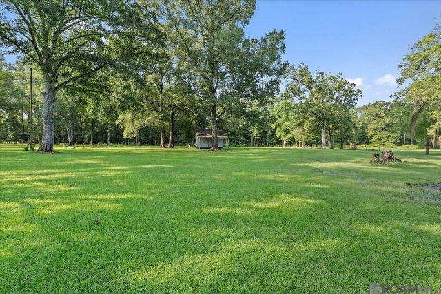 7944 Comite Acres Dr, Baker, LA 70714
