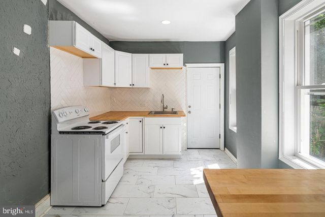 1307 S HANSON ST, Philadelphia, PA 19143