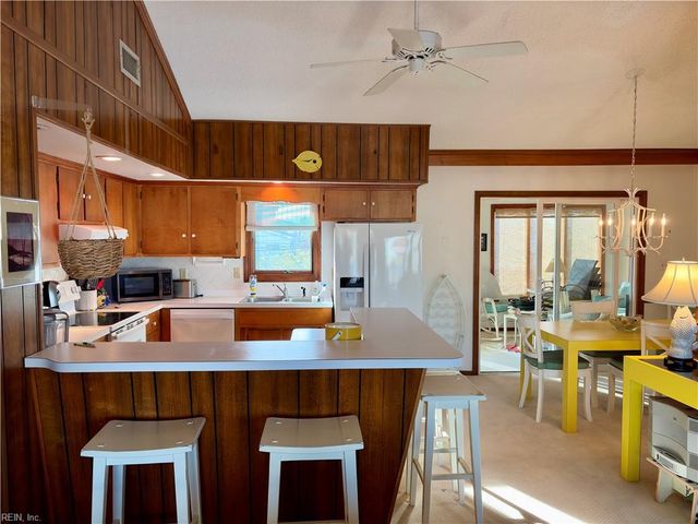 2944 Sandpiper RD, Virginia Beach, VA 23456