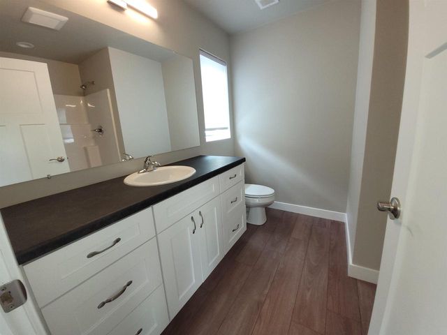 312 E BEACON AVENUE, New London, WI 54961