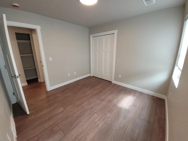 312 E BEACON AVENUE, New London, WI 54961