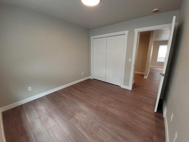 312 E BEACON AVENUE, New London, WI 54961