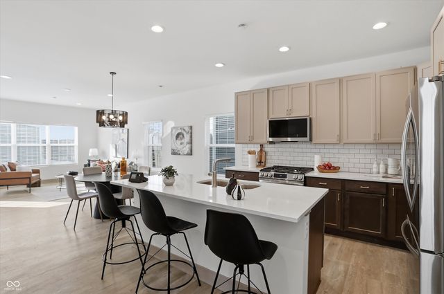 1427 Deloss Street, Indianapolis, IN 46201